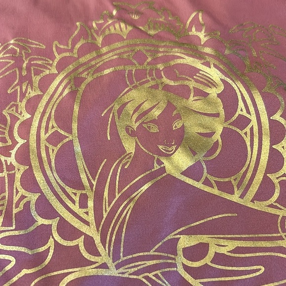 Disney by Her Universe Sleeveless Top l SIZE XS - Picture 4 of 4